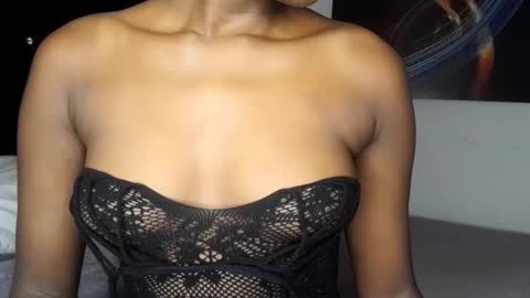 maskedtemptress online show from 2, 11, 2025