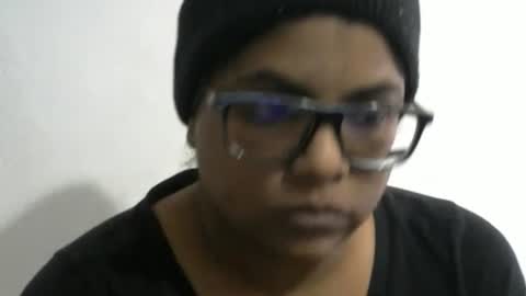 sultryindianxx100 online show from 22, 4, 2026