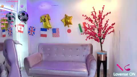 Snapshot of summer_miller chatting on 17, 6, 2026 summer_miller online show from 17, 6, 2026