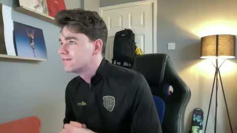 Summer Boy online show from 27, 4, 2026