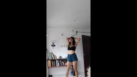 moon1 online show from 13, 4, 2026