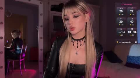 Miss Nelly online show from 19, 12, 2025