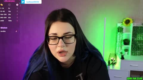 Tina. Im topless model  online show from 20, 1, 2025