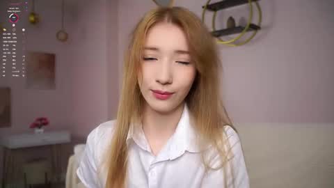 Lily online show from 28, 9, 2025