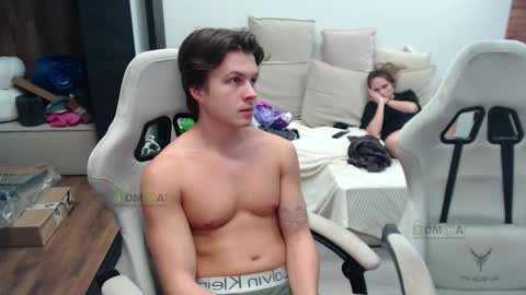 Snapshot of sunny1girl chatting on 6, 11, 2025 Alice and Sergey online show from 6, 11, 2025