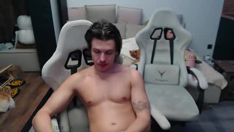 Snapshot of sunny1girl chatting on 5, 2, 2026 Alice and Sergey online show from 5, 2, 2026