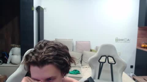 Snapshot of sunny1girl chatting on 16, 2, 2026 Alice and Sergey online show from 16, 2, 2026