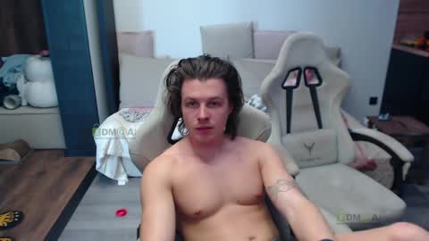 Snapshot of sunny1girl chatting on 7, 5, 2026 Alice and Sergey online show from 7, 5, 2026