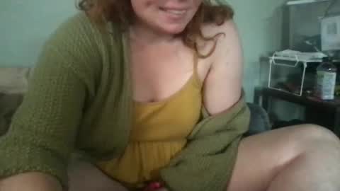 Snapshot of sunny_clementine chatting on 28, 9, 2025 Sunny Clementine online show from 28, 9, 2025