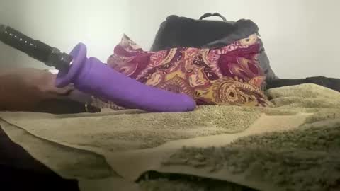 Snapshot of sunny_clementine chatting on 10, 11, 2025 Sunny Clementine online show from 10, 11, 2025