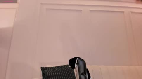 Snapshot of sunnyrivers_ chatting on 24, 1, 2025 Sunny Rivers online show from 24, 1, 2025