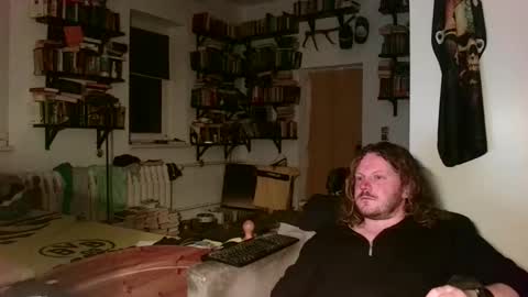 Snapshot of sunr1sa chatting on 4, 11, 2025 sunr1sa online show from 4, 11, 2025