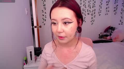 Snapshot of sunset_pienk chatting on 23, 1, 2025 Sunset online show from 23, 1, 2025