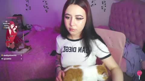 Snapshot of sunset_pienk chatting on 7, 3, 2025 Sunset online show from 7, 3, 2025