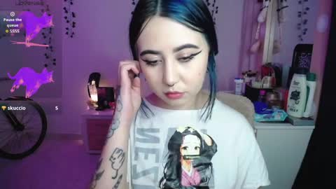 Snapshot of sunset_pienk chatting on 10, 4, 2026 Sunset online show from 10, 4, 2026