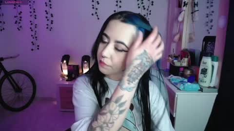 Snapshot of sunset_pienk chatting on 12, 4, 2026 Sunset online show from 12, 4, 2026