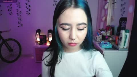 Snapshot of sunset_pienk chatting on 15, 4, 2026 Sunset online show from 15, 4, 2026