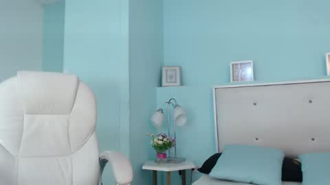 Snapshot of sunshine_gh1 chatting on 12, 5, 2026 Sunshine online show from 12, 5, 2026