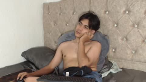 super_cute1 online show from 1, 12, 2025