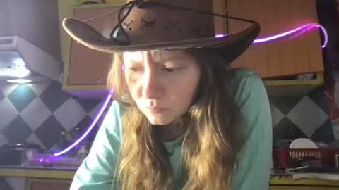 Snapshot of super_jony chatting on 18, 11, 2025 super jony and Marta GMT 1300-1800 every day online show from 18, 11, 2025