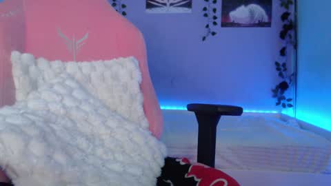 Snapshot of superbdolls chatting on 6, 3, 2025 Milana Scarlett online show from 6, 3, 2025