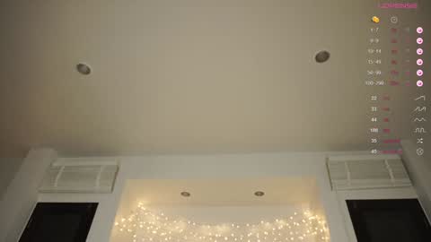 Snapshot of superbdolls chatting on 28, 10, 2025 Milana Scarlett online show from 28, 10, 2025