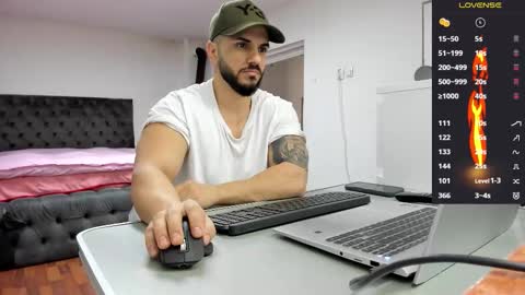 supermanboyxxl online show from 25, 2, 2026