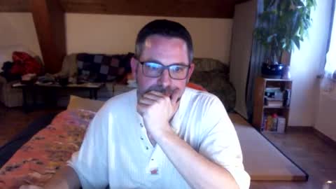 Snapshot of supersquirrel81 chatting on 4, 3, 2026 supersquirrel81 online show from 4, 3, 2026