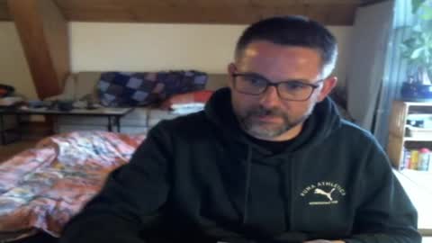 Snapshot of supersquirrel81 chatting on 18, 5, 2026 supersquirrel81 online show from 18, 5, 2026