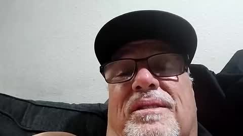 Snapshot of surfdude777888 chatting on 5, 3, 2025 surfdude777888 online show from 5, 3, 2025