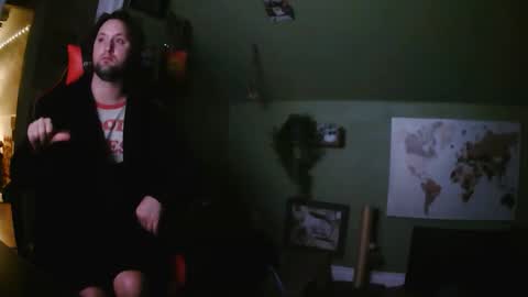 Snapshot of surferdude_here chatting on 4, 11, 2025 surferdude_here online show from 4, 11, 2025