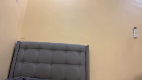 Mia online show from 11, 1, 2026