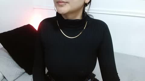 Snapshot of susana_hank chatting on 23, 12, 2024 susana online show from 23, 12, 2024