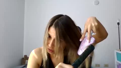 Snapshot of susanaduncann chatting on 25, 7, 2026 Susana online show from 25, 7, 2026
