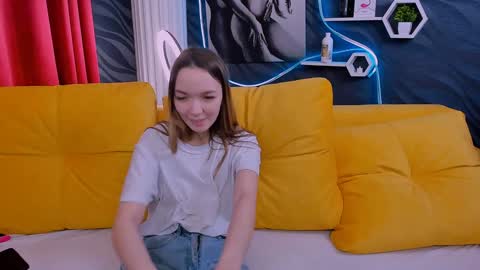 Snapshot of susannjohnson chatting on 27, 1, 2025 susannjohnson online show from 27, 1, 2025