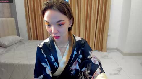 Snapshot of susannjohnson chatting on 10, 11, 2025 susannjohnson online show from 10, 11, 2025