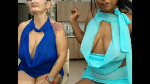 Snapshot of susanrhodes_ chatting on 5, 5, 2026 Susan Rhodes online show from 5, 5, 2026