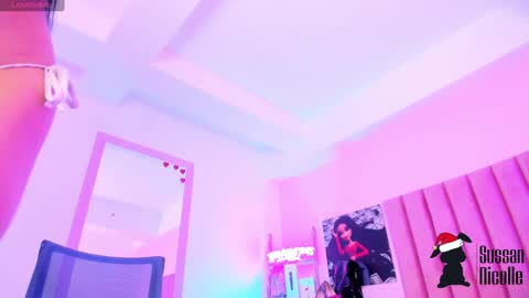 Snapshot of sussan_nicolle1 chatting on 7, 12, 2024 Sussan Nicole online show from 7, 12, 2024