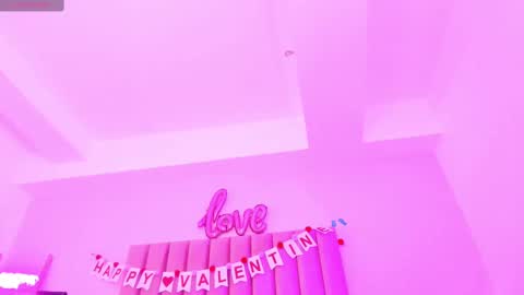 Snapshot of sussan_nicolle1 chatting on 25, 2, 2025 Sussan Nicole online show from 25, 2, 2025