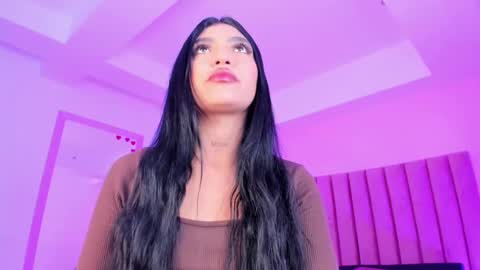 Snapshot of sussan_nicolle1 chatting on 1, 10, 2025 Sussan Nicole online show from 1, 10, 2025