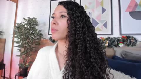 Snapshot of sussanalee chatting on 22, 12, 2024 Your Squirt queen online show from 22, 12, 2024