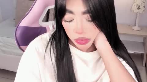 Sussie Tompsom online show from 19, 12, 2025