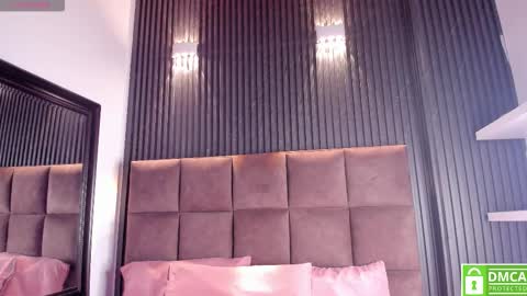 Snapshot of sussy_vixen chatting on 3, 3, 2026 sussy_vixen online show from 3, 3, 2026