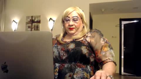 My name is Sissy or more fully Suzanna Aprilia Maria Mariquita Catarina Chinita Banci. Soy una puta - que chimba ladybug online show from 10, 1, 2025