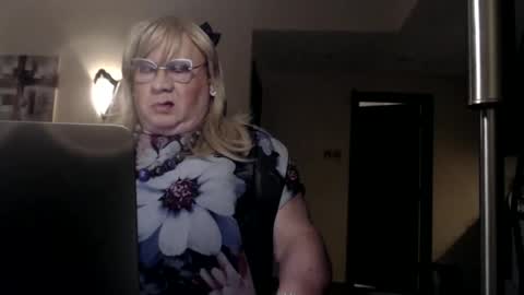 My name is Sissy or more fully Suzanna Aprilia Maria Mariquita Catarina Chinita Banci. Soy una puta - que chimba ladybug online show from 28, 2, 2025