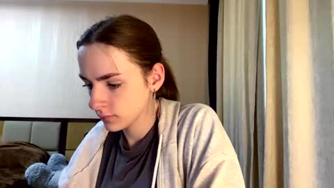 Snapshot of suzannetigerino chatting on 28, 6, 2026 Emila online show from 28, 6, 2026