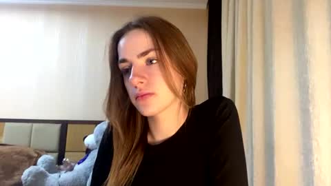 Snapshot of suzannetigerino chatting on 8, 7, 2026 Emila online show from 8, 7, 2026