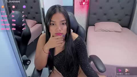 S U Z E T  online show from 24, 11, 2025