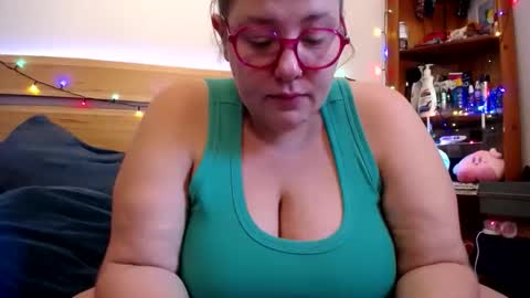 suzie stardust online show from 17, 2, 2026