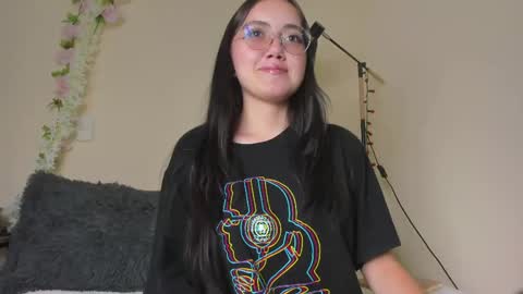 Snapshot of suzumi_ chatting on 15, 5, 2026 Jadde online show from 15, 5, 2026
